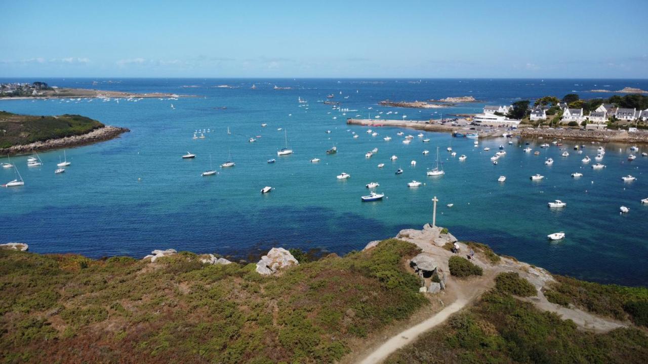 Maison Yukti - Magnifique Maison De Charme Proche Plage Lampaul-Ploudalmézeau المظهر الخارجي الصورة