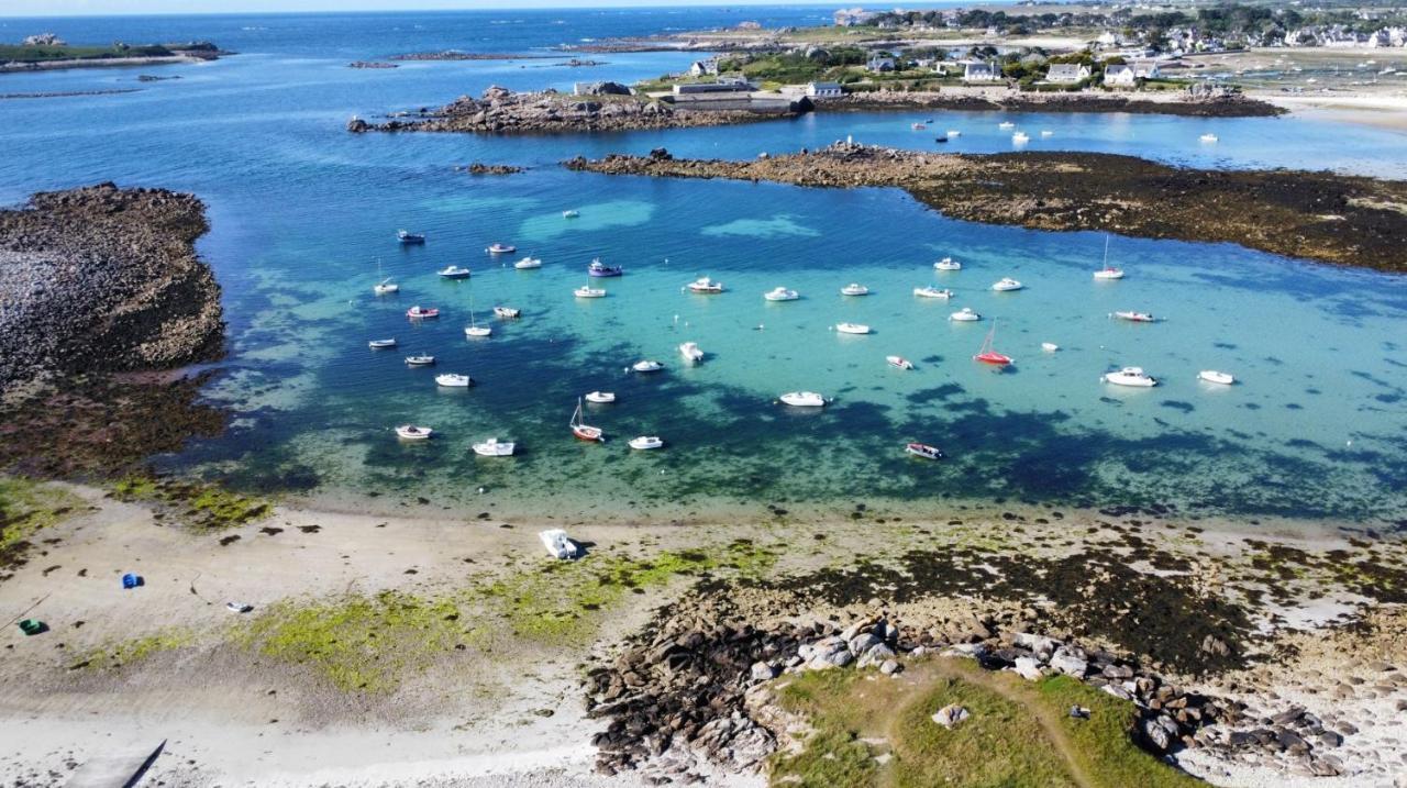 Maison Yukti - Magnifique Maison De Charme Proche Plage Lampaul-Ploudalmézeau المظهر الخارجي الصورة