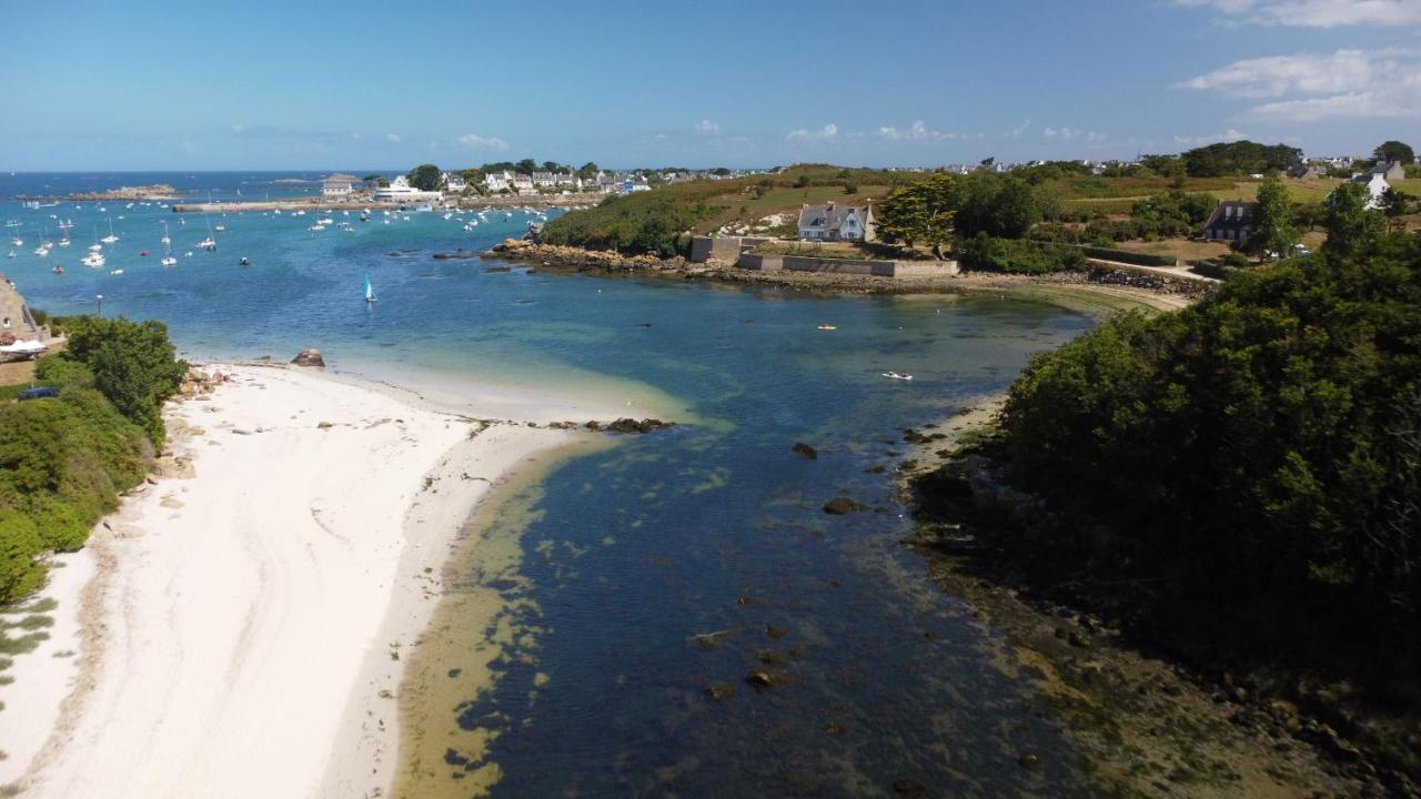 Maison Yukti - Magnifique Maison De Charme Proche Plage Lampaul-Ploudalmézeau المظهر الخارجي الصورة